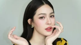 Lingling Kwong, aktris Thailand kelahiran Hong Kong yang terpilih sebagai Most Beautiful Woman Alive 2026.  (/Posnews/instagram)
