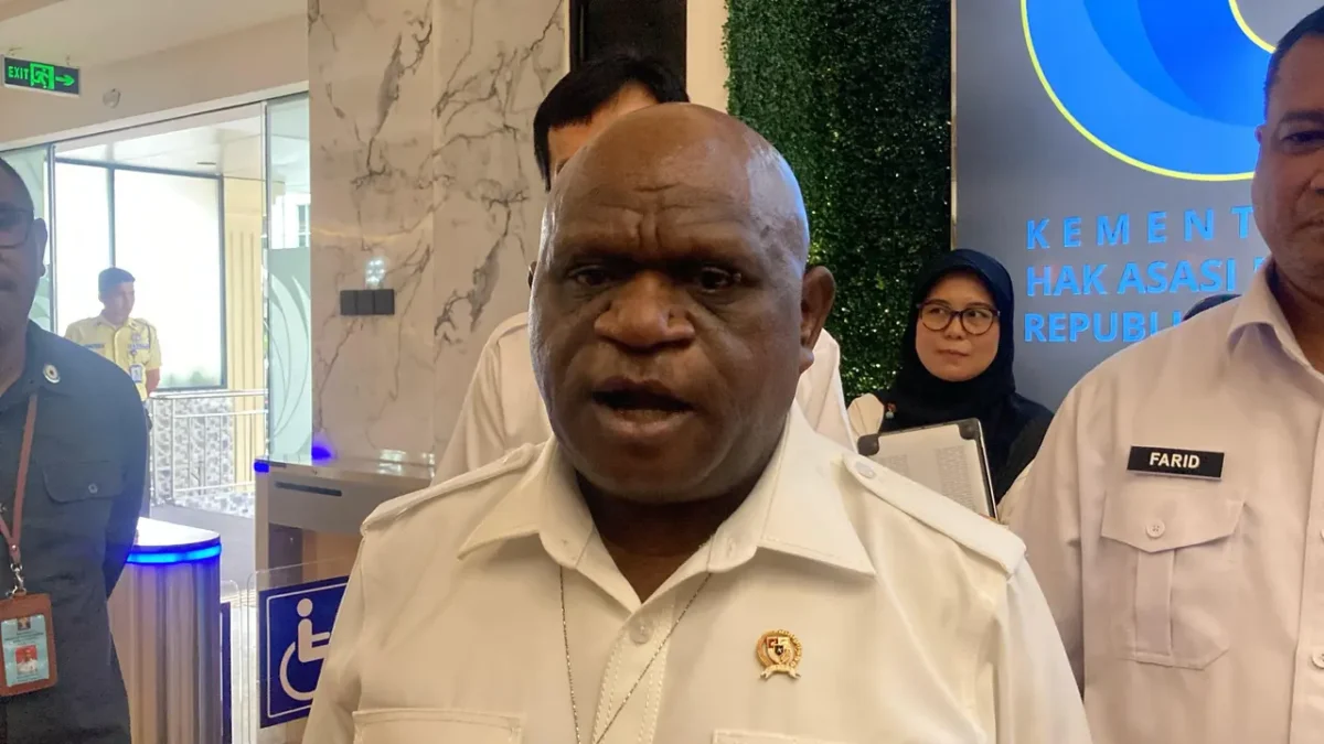 Menteri HAM Natalius Pigai mendorong pendidikan HAM menjadi pelajaran khusus di sekolah. (Posnews/KemenHAM)