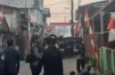 Personel BNN dan Brimob berjaga saat penggerebekan jaringan narkoba di Kampung Bahari, Tanjung Priok, Jakarta Utara. (Posnews/BNN)