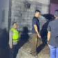 Polisi melakukan olah TKP penemuan mayat di dalam bagasi mobil di Gubug, Grobogan, Jawa Tengah. Posnews/Polsek Gubuk)