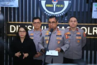 Kadiv Humas Polri Irjen Pol. Johnny Eddizon Isir 