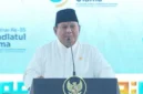 Presiden Prabowo Subianto menyampaikan pesan kesejahteraan rakyat saat penutupan Muktamar ke-35 NU di Jombang. (Posnews/HUmas NU)
