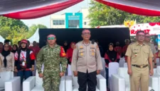 Ribuan warga mengikuti Jamuan Rakyat Koja 2026 di Stadion Rawa Badak Jakarta Utara. (Posnews/Polsek Koja)