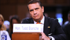 Plt Jaksa Agung AS Todd Blanche resmi membatalkan dana ganti rugi $1.8 miliar yang digagas Donald Trump demi mengamankan dukungan Senat untuk konfirmasi jabatannya. Dok: Istimewa.