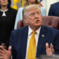 Presiden Donald Trump menunda serangan besar-besaran ke Iran demi memberi kesempatan terakhir pada perundingan diplomasi Selat Hormuz. Dok: Istimewa.