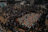 PM Israel Benjamin Netanyahu menolak menarik pasukan dari Gaza sebelum Hamas melucuti seluruh senjata di tengah penemuan ratusan jenazah korban perang. Dok: Istimewa.