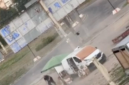 Rekaman video memperlihatkan drone militer Rusia mengejar dan melukai seorang pedagang sayur di Kherson. Dok: Istimewa.