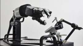 Honda Motor meluncurkan teknologi tangan robotik empat jari berpresisi tinggi untuk membantu otomatisasi pabrik dan mengatasi kelangkaan tenaga kerja. Dok: Istimewa.