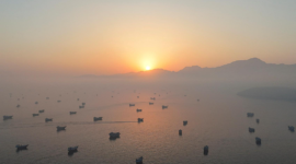Draf kesepakatan Iran dan Oman memberi Teheran kendali atas navigasi kapal di Selat Hormuz untuk mengakhiri perang lima bulan. Dok: Istimewa.