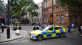 Polisi London menahan seorang wanita setelah ia melukai empat pria di kawasan Covent Garden. Dok: Istimewa.