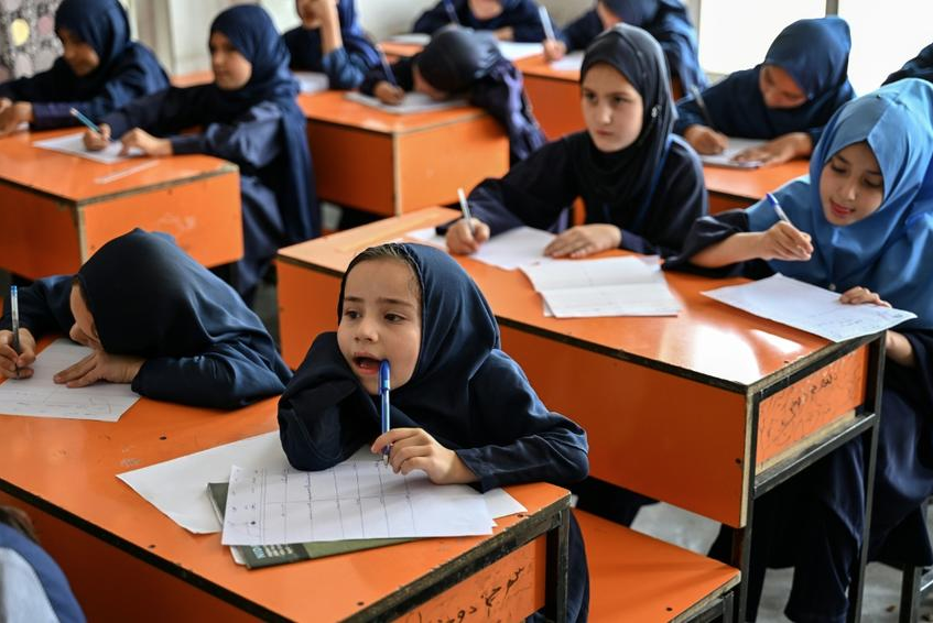 BB melaporkan sekitar 2,4 juta anak perempuan Afghanistan kehilangan akses pendidikan menengah sejak Taliban kembali berkuasa pada 2021. Dok: Istimewa.