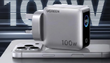 Ugreen resmi mengumumkan penjualan charger Nexode Pro 100W four-port GaN di pasar Inggris, dilengkapi layar TFT dan dukungan pengisian cepat. Dok: Istimewa.