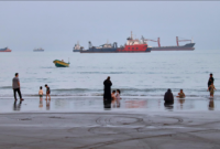 Uni Emirat Arab membekukan seluruh kegiatan perdagangan dan transaksi keuangan dengan Iran setelah ancaman serangan rudal balistik kembali mencuat di Teluk Persia. Dok: Istimewa.