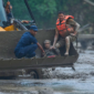 Banjir bandang masif melanda wilayah perbatasan Nepal dan China pada Rabu, menewaskan sedikitnya 160 orang dan menyebabkan ratusan turis serta pekerja hilang. Dok: Istimewa.
