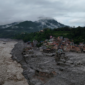 Banjir bandang akibat longsor gletser di perbatasan Nepal-China menewaskan 359 orang, dengan ribuan lainnya masih hilang dan ancaman banjir susulan.
