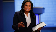 Presiden Trump mengancam melaporkan jurnalis NBC Kristen Welker ke FCC usai kritik soal hasil dukungannya pada kandidat jelang pemilihan paruh waktu November. Dok: Istimewa.