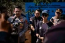 Tim forensik melakukan ekshumasi jasad Sutrimo di Desa Wlahar Kecamatan Wangon Kabupaten Banyumas. (Posnews/Humas PMJ)