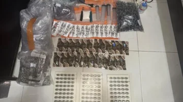 Polisi mengamankan barang bukti vape etomidate dan cartridge di kamar kos Jakarta Selatan. (Posnews/Bareskrim Polri)