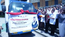 Wamendag Dyah Roro Esti melepas ekspor 3,5 ton salak Bali ke Tiongkok di The Keranjang Bali, Badung. (Posnews/Kemendag)