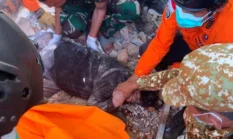 Gempa NTT M 7,7, Ibu dan 2 Anak Tewas Tertimbun Rumah