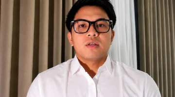 YouTuber Bigmo memberikan keterangan kepada wartawan usai menjalani pemeriksaan di Polda Metro Jaya. (Posnews/Ist)