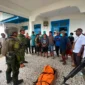 Pasukan TNI mengevakuasi jenazah korban serangan KKB di jurang curam dekat Kali Kolaf, Yahukimo, Papua Pegunungan, menggunakan teknik rappelling. (Posnews/Koops TNI Habema)