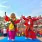 2.713 penari dari 12 negara membawakan Tari Semarak Jali-Jali Betawi di Ancol. (Posnews/Ancol)

