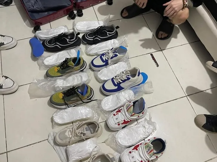 Bareskrim Polri mengungkap penyelundupan 5 kg etomidate dan laboratorium rahasia di Jakarta Utara. (Posnews/Ist)

