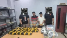 Bareskrim Polri menyita 21,2 kilogram sabu dan 25.607 butir ekstasi dari dua kurir di Riau. (Posnews/Bareskrim)
