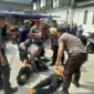 Dua terduga pelaku percobaan curanmor diamankan polisi setelah aksinya gagal di Kelapa Gading Jakarta Utara. (Posnews/Ist)
