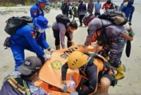 Dua jenazah kembali ditemukan dalam pencarian KM Virgo Transport 8. (Posnews/Basarnas)