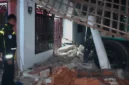 Forklift 15 ton menabrak rumah warga di Kronjo Kabupaten Tangerang
