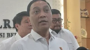Irjen Eko Hadi Santoso pada saat menyampaikan pengungkapan kasus narkoba kepada wartawan. (Posnews/Ist)