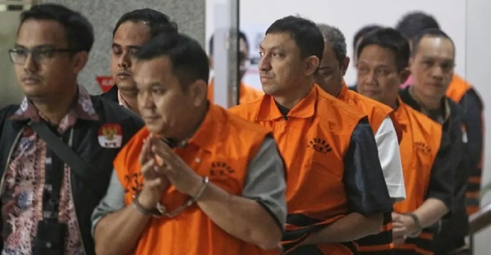KPK menemukan petunjuk dugaan aliran uang dalam kasus HGB Summarecon. 