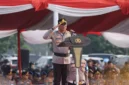 Kapolres Metro Bekasi Andi Oddang memantau pelaksanaan Pilkades Serentak 2026 di Kabupaten Bekasi. (Posnews/Ist)