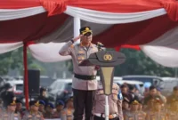 Kapolres Metro Bekasi Andi Oddang memantau pelaksanaan Pilkades Serentak 2026 di Kabupaten Bekasi. (Posnews/Ist)