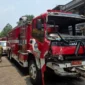 Kecelakaan beruntun melibatkan truk damkar, ambulans dan bus Transjakarta di Jalan Raya Bekasi Cakung. (Posnews/Ist)
