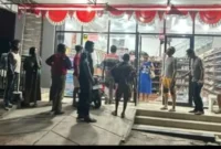 Kondisi Toko Rumah Matahari Ayu di Karangpandan, Karanganyar, lokasi karyawati diduga diserang dua OTK. (Posnews/Ist)

