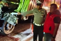 Kondisi truk boks dan truk tronton setelah kecelakaan maut di Tol Sergai. (Posnews/Ist)
