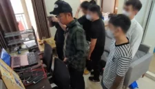Lima WNA diamankan Imigrasi Tangerang terkait dugaan pemalsuan tiket dan jaringan judi online internasional. (Posnews/Ist)