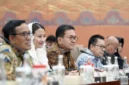 Menteri Perdagangan Budi Santoso mengikuti rapat kerja bersama Komisi VI DPR RI membahas anggaran Kemendag 2027. (Posnews/Kemendag)
