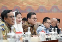 Menteri Perdagangan Budi Santoso mengikuti rapat kerja bersama Komisi VI DPR RI membahas anggaran Kemendag 2027. (Posnews/Kemendag)
