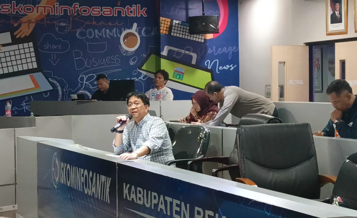 Pelaksanaan Pilkades Serentak 2026 di Kabupaten Bekasi dengan TPS digital. (Posnews/Ist)
