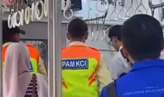 Detik-Detik Penumpang Melahirkan di KRL Rangkasbitung-Tanah Abang