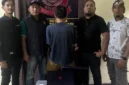 Polisi mengamankan guru SMK Pangkalpinang yang diduga mencuri HP dan laptop siswa. (Posnews/ist)