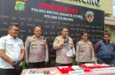 Polisi mengungkap kasus peredaran sabu di kawasan Kampung Bahari, Jakarta Utara, dan menangkap lima orang. (Posnews/Humas Polres Metro Jakut)
