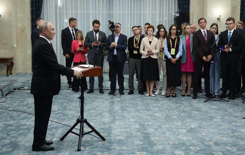 Putin sebut kemunduran hubungan Rusia-Jepang sepenuhnya kesalahan Tokyo usai kunjungannya ke kepulauan sengketa dekat Hokkaido picu protes keras Jepang.  Dok: Istimewa.