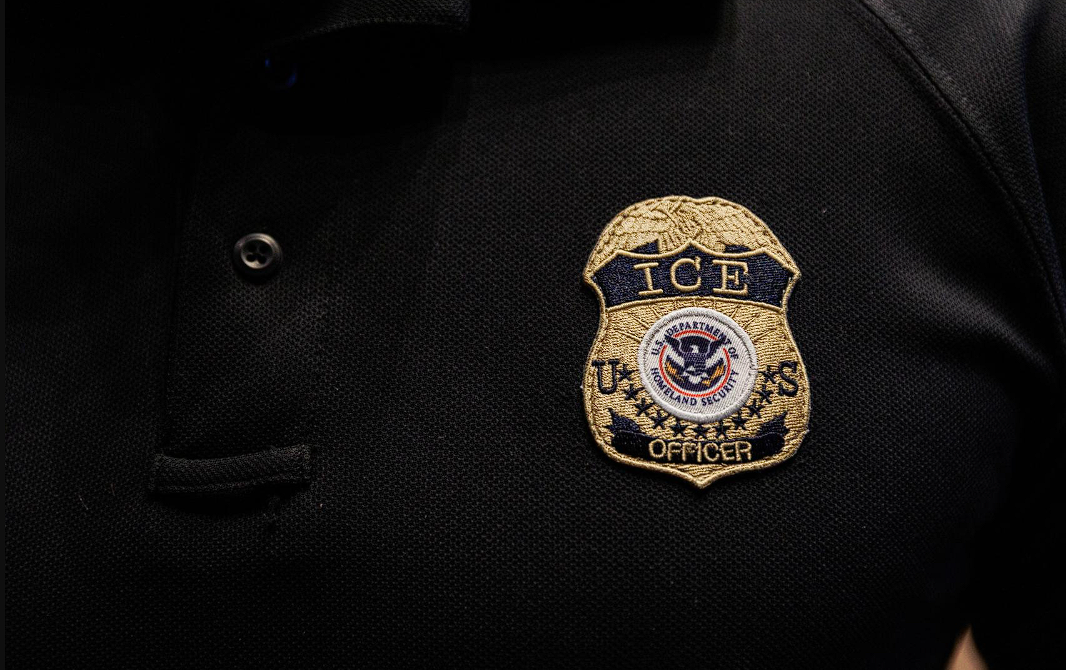Petugas ICE Christian Castro didakwa berbohong soal penembakan warga Venezuela di Minnesota, hadapi dakwaan federal dan negara bagian. Dok: Istimewa.