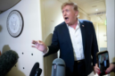 Donald Trump mengecam keputusan Mahkamah Agung AS yang memblokir aturan pembatasan surat suara via pos jelang pemilu paruh waktu. Dok: Istimewa.