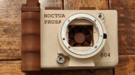 Kamera portabel CAIM1 memakai kipas mini Noctua NF-A4x10 untuk pendinginan video 4K dan pemrosesan kriptografi. Simak detail spesifikasinya. Dok: Istimewa.